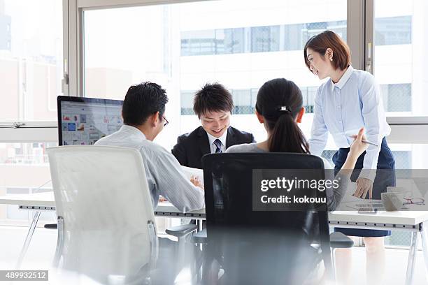 businessmen to discuss happily - japan training session stock pictures, royalty-free photos & images