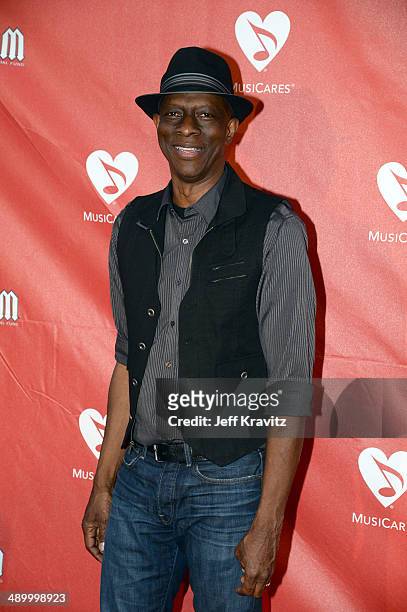 Keb' Mo' arrives at the 2014 10th annual MusiCares MAP Fund Benefit Concert at Club Nokia on May 12, 2014 in Los Angeles, California.