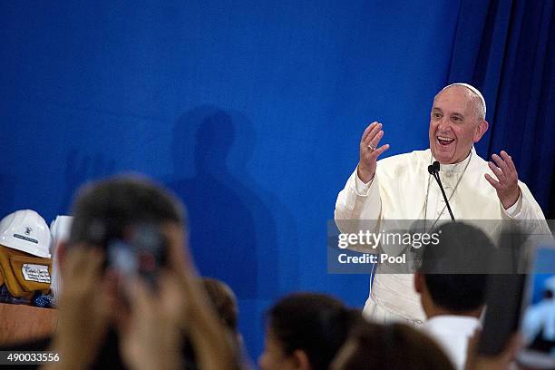 Pope Francis speaks at Our Lady Queen of Angels on September 25, 2015 in the neighborhood of East Harlem in New York City. Pope Francis is on a...