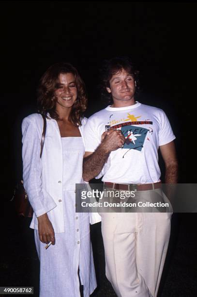 Entertainer Robin Williams and his wife Valerie Velardi attend a party at producer Ed Milkis's house 1980 in Los Angeles, California.
