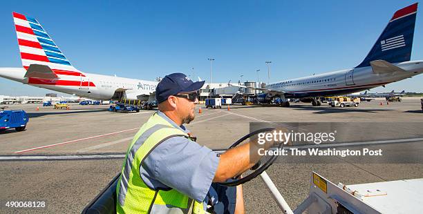Aa Ramp 101 Ramp Photo Of American Airlines Stock Photos, High-Res Pictures ...