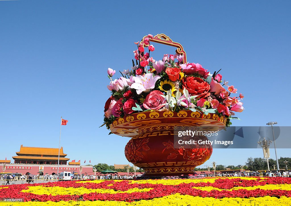 Tian'anmen Square Gets Decorated To Welcome The National Day