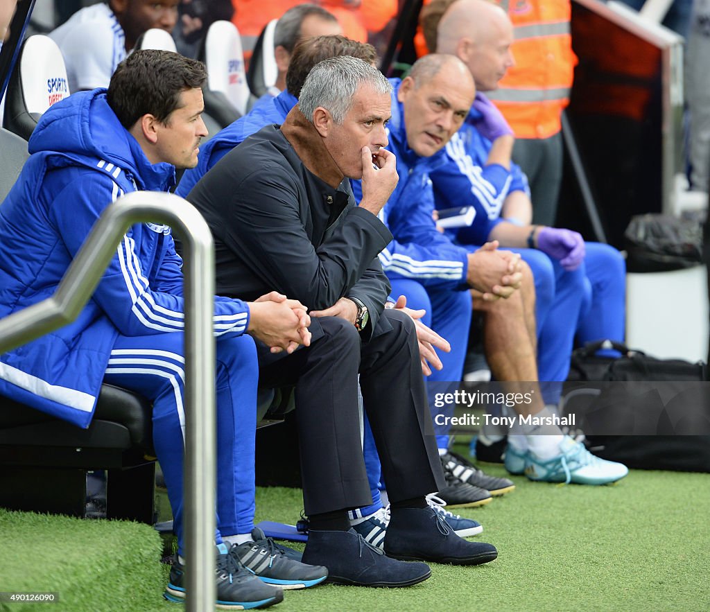 Newcastle United v Chelsea - Premier League
