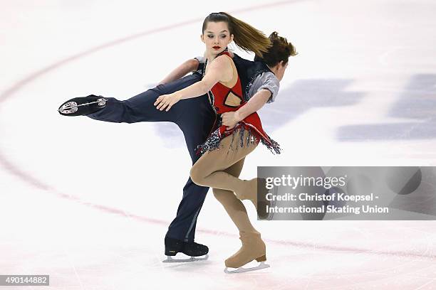 Gweneth Sleeten and Elliott Verburg of Great Britain skate during the junior ice free dance of the ISU Junior Grand Prix at Tor-Tor Arena on...