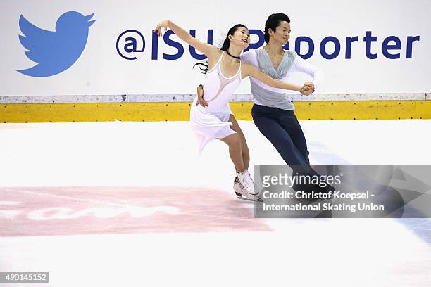 Melinda Meng and Andrew Meng of Canada skate during the junior ice free dance of the ISU Junior Grand Prix at Tor-Tor Arena on September 26, 2015 in...