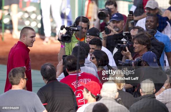 Los Angeles Angels of Anaheim v Philadelphia Phillies Los Angeles Angels of Anaheim v Philadelphia Phillies