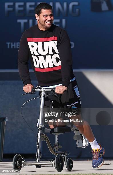 Andrew Fifita scoots around on his injured leg during a Cronulla Sharks NRL training session at Remondis Stadium on May 14, 2014 in Sydney, Australia.