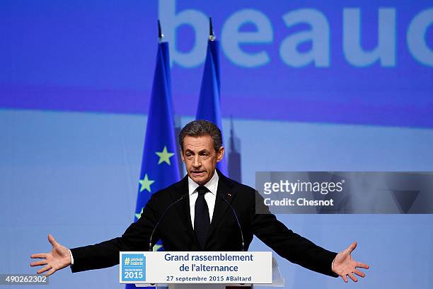 Head of French right-wing party 'Les Republicains' and former President Nicolas Sarkozy delivers a speech during a campaign meeting of the 'Les...