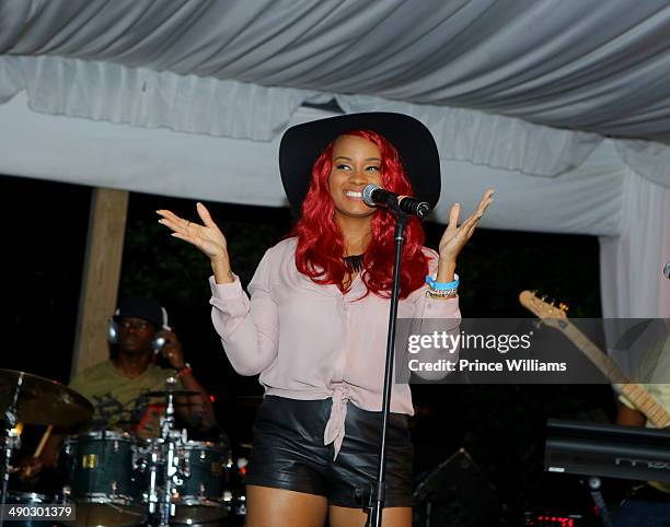 Myla Rohan 61 Mylah Stock Photos, High-Res Pictures, and Images - Getty Images