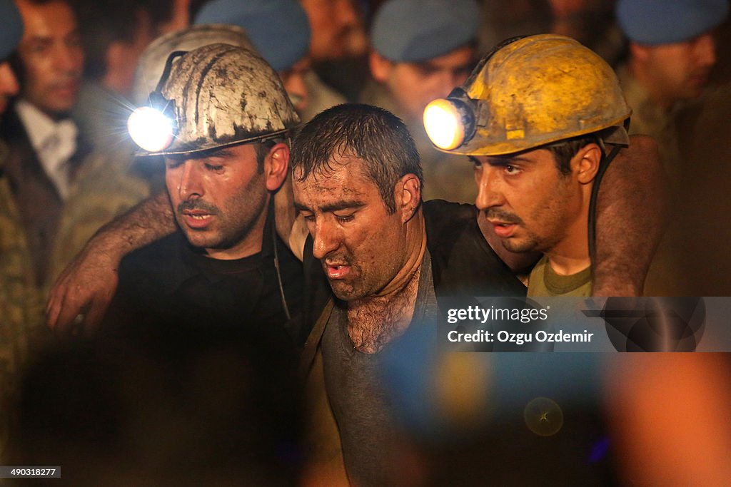 200 Miners Trapped Underground After Fire In Mine