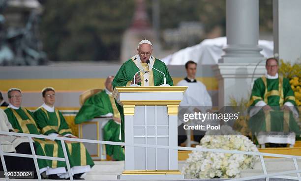 Pope Francis delivers the homily as he celebrates mass at the World Meeting of Families at Benjamin Franklin Parkway iSeptember 27, 2015 n...