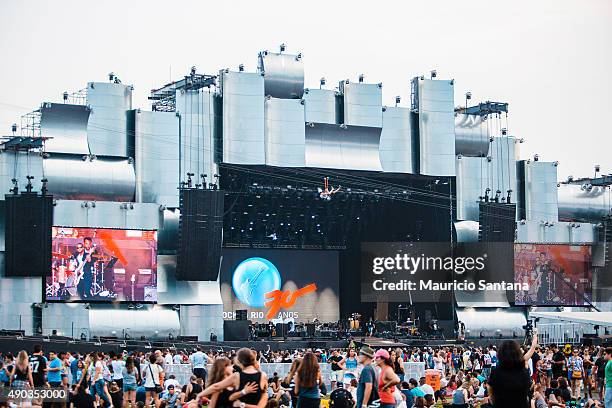 General view of atmosphere at 2015 Rock in Rio on September 27, 2015 in Rio de Janeiro, Brazil.