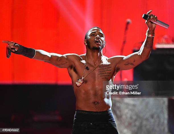 Recording artist Trey Songz performs at the 2015 iHeartRadio Music Festival at MGM Grand Garden Arena on September 19, 2015 in Las Vegas, Nevada.