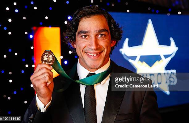Johnathan Thurston poses after winning the 2015 Dally M Medal at Jupiters Casino on September 28, 2015 in Townsville, Australia.