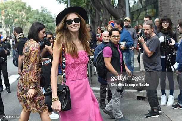 Chiara Ferragni arrives at the Giorgio Armani show during the Milan Fashion Week Spring/Summer 2016 on September 28, 2015 in Milan, Italy.