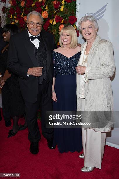 James Earl Jones, Cecilia Hart, and Angela Lansbury attend the 2015 American Theatre Wing's Gala at The Plaza Hotel on September 28, 2015 in New York...