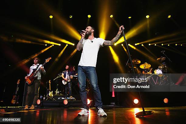 Adam Levine of Maroon 5 performs at Allphones Arena on September 29, 2015 in Sydney, Australia.