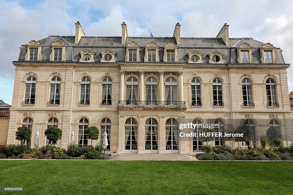 Around the Palais de l'Elysee