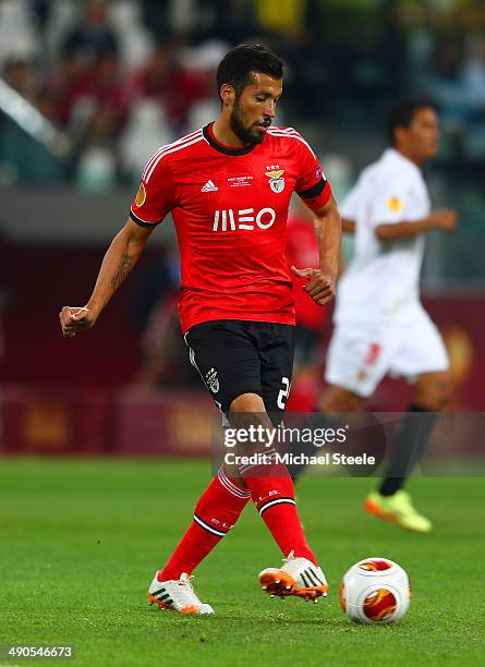 Ezequiel Garay of Benfica on the ball during the UEFA Europa League Final match between Sevilla FC and SL Benfica at Juventus Stadium on May 14, 2014...