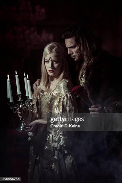 beauty and the beast - gothic style 個�照片及圖片檔