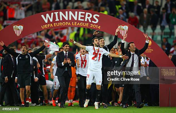 Nicolas Pareja of Sevilla celebrates victory with team mates after the UEFA Europa League Final match between Sevilla FC and SL Benfica at Juventus...