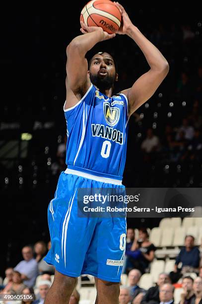 James Southerland of Vanoli in action during the frindly basketball match between Virtus Obiettivo Lavoro Bologna and Vanoli Cremona at Unipol Arena...