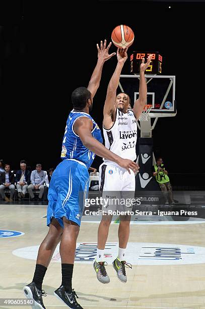 Pendarvis Williams of Obiettivo Lavoro competes with James Southerland of Vanoli during the frindly basketball match between Virtus Obiettivo Lavoro...