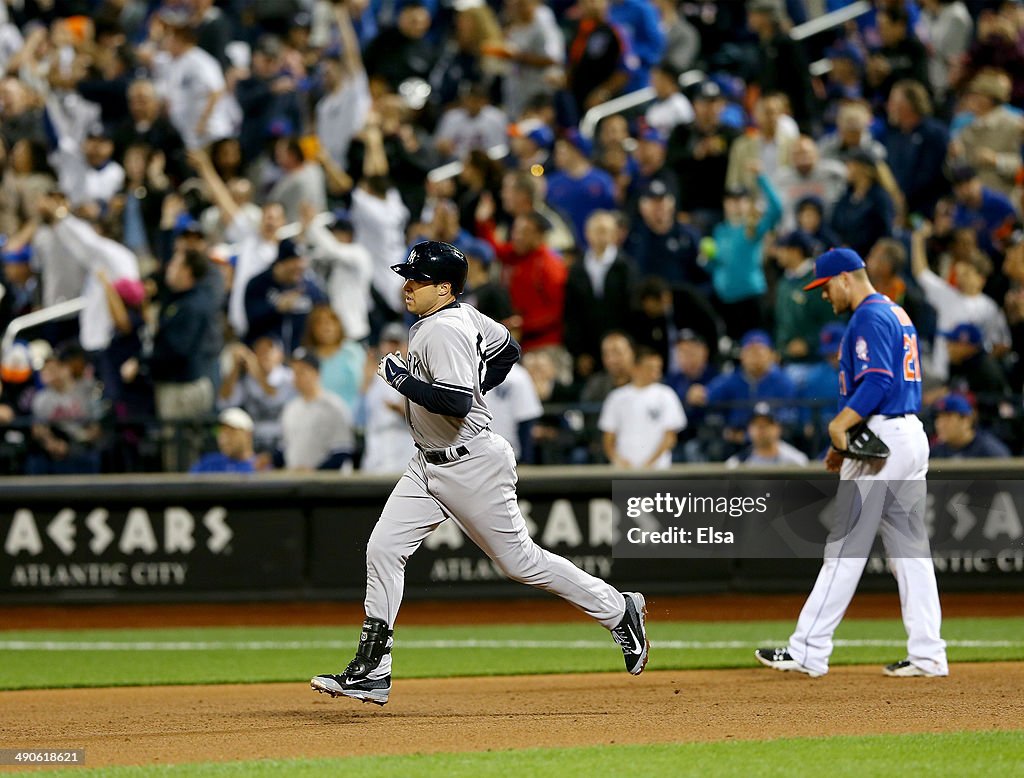 New York Yankees v New York Mets