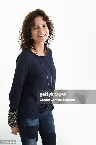 casual woman smiling - three quarter length stock pictures, royalty-free photos & images