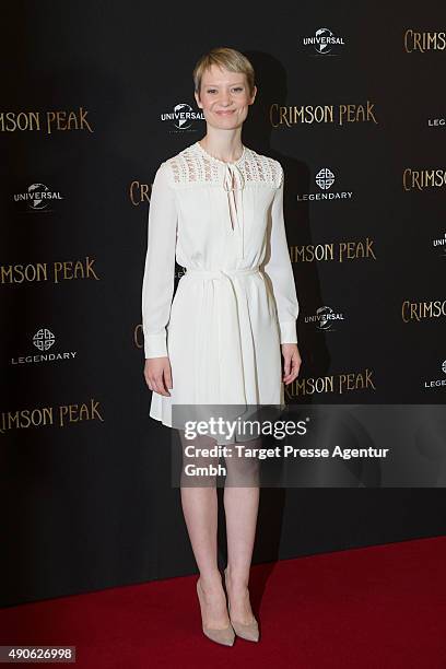 Mia Wasikowska attends the 'Crimson Peak' photocall at The Regent Hotel on September 30, 2015 in Berlin, Germany.