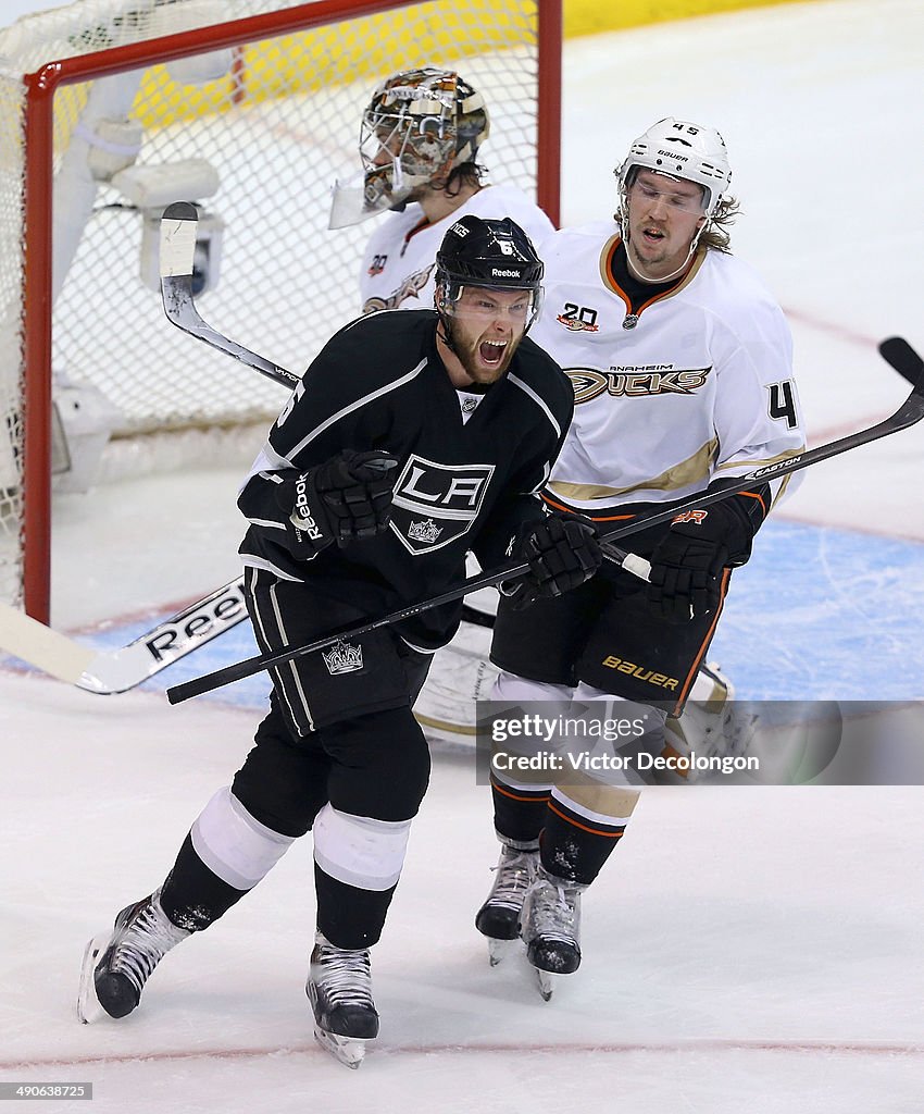 Anaheim Ducks v Los Angeles Kings - Game Six