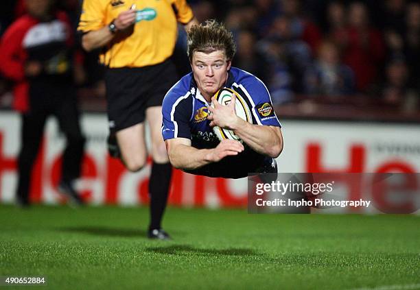 Leinster's Brian O'Driscoll scores a try Mandatory Credit ©INPHO/Billy Stickland