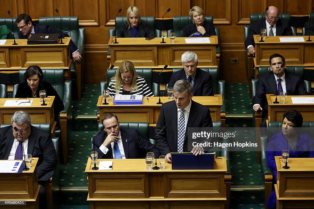 Bill English Presents New Zealand Budget