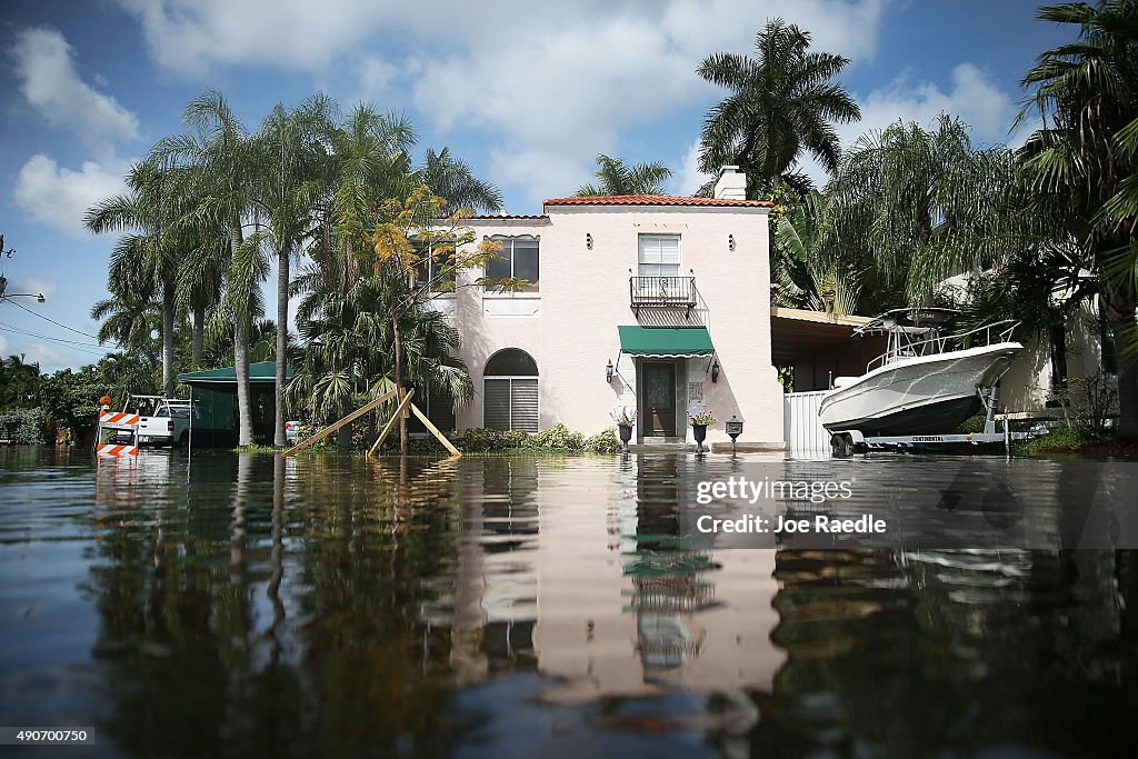 Rising Sea Levels, Full Moon, High Tide Cause Flooding In Miami Beach