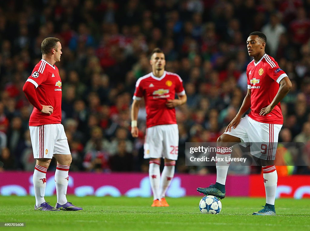 Manchester United FC v VfL Wolfsburg - UEFA Champions League