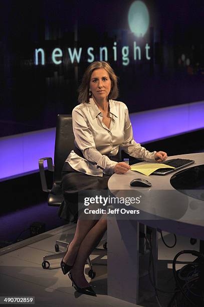 Kirsty Wark seated behind the main desk in the BBC Newnight studio.