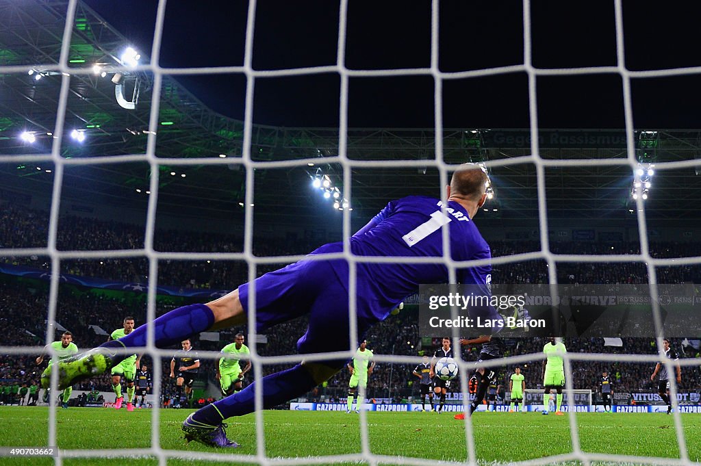 VfL Borussia Monchengladbach v Manchester City FC - UEFA Champions League
