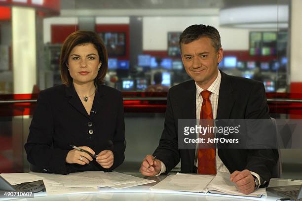 Jane Hill and Chris Eakin on the BBC News 24 studio set.