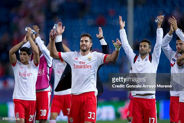 Jardel Nivaldo Vieira alias Jardel greets their fans with his teammates after winning the the UEFA Champions League Group C match between Club...