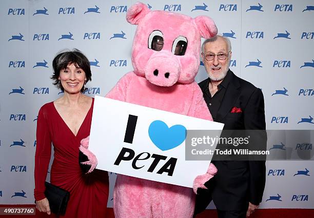 Actors Anna Stuart and James Cromwell attend PETA's 35th Anniversary Party at Hollywood Palladium on September 30, 2015 in Los Angeles, California.