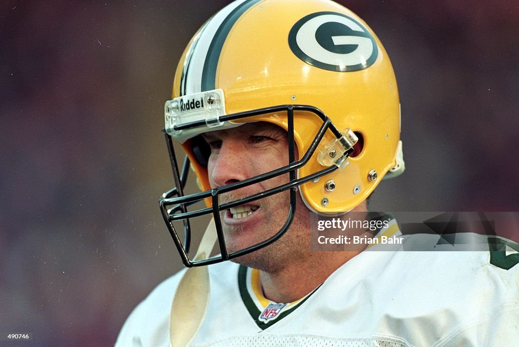 Favre Racoucho Brett Favre of the Green Bay Packers looks on during the game against ...