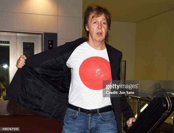 Paul McCartney is seen upon arrival at Haneda Airport on May 15, 2014 in Tokyo, Japan.