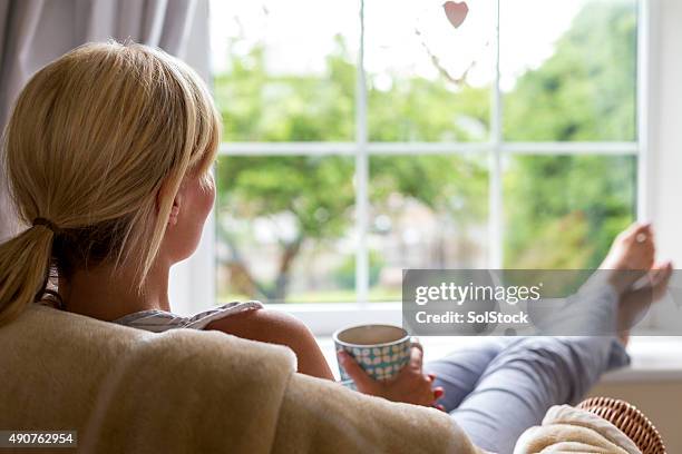 watching the world go by - staring stockfoto's en -beelden