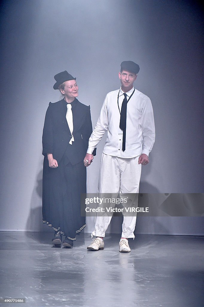 Aganovich : Runway - Paris Fashion Week Womenswear Spring/Summer 2016