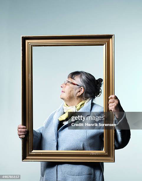 Broad Frame Broad Side Frame Photos and Premium High Res Pictures - Getty Images