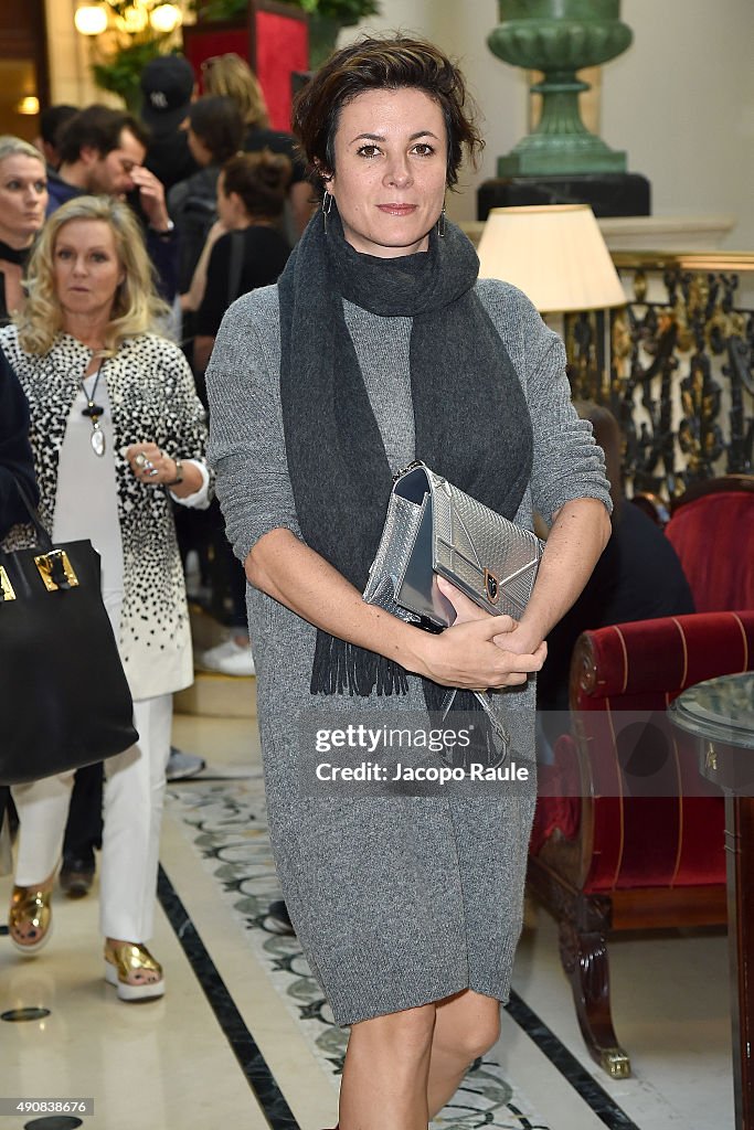 Celebrities Sightings At Paris Fashion Week - Ready To Wear S/S 2016 : Day Three