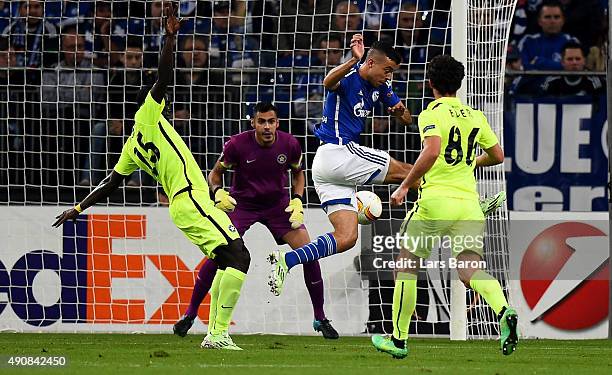 Franco di Santo of Schalke scores his teams first goal during the UEFA Europa League Group K match between FC Schalke 04 and Asteras Tripolis FC at...