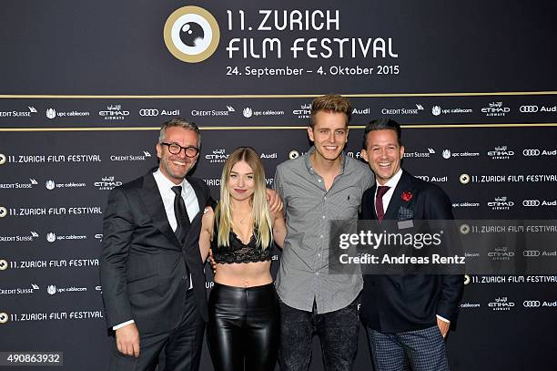 Bianca Heinicke and Julian Classen pose on the green carpet during the Zurich Film Festival on October 1, 2015 in Zurich, Switzerland. The 11th...