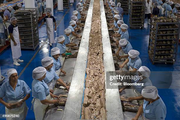 Tuna Process 377 Tuna Processing Stock Photos, High-Res Pictures, and Images - Getty ...