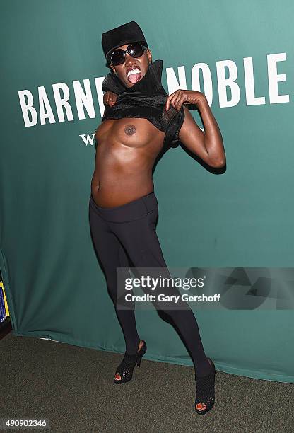 Grace Jones attends Grace Jones In Conversation With Tom Santopietro at Barnes & Noble Union Square on October 1, 2015 in New York City.